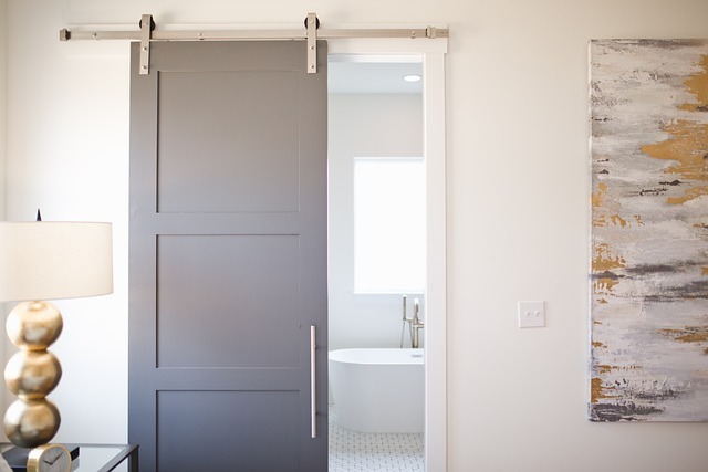 3 astuces pour insonoriser une porte sans en changer